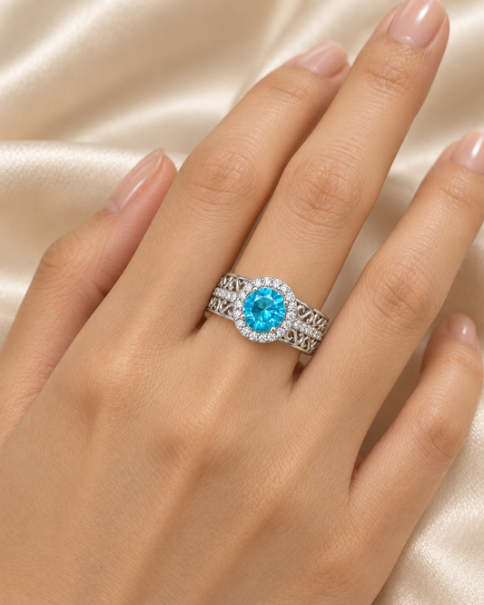 Blue Topaz Round Halo Ring Grand - sterling silver