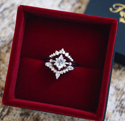 Teardrop Vintage Ring